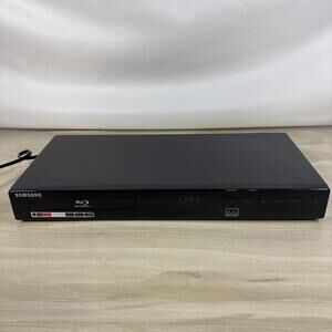 Samsung BD-P1590 Blu-Ray Player Black NO REMOTE Tested